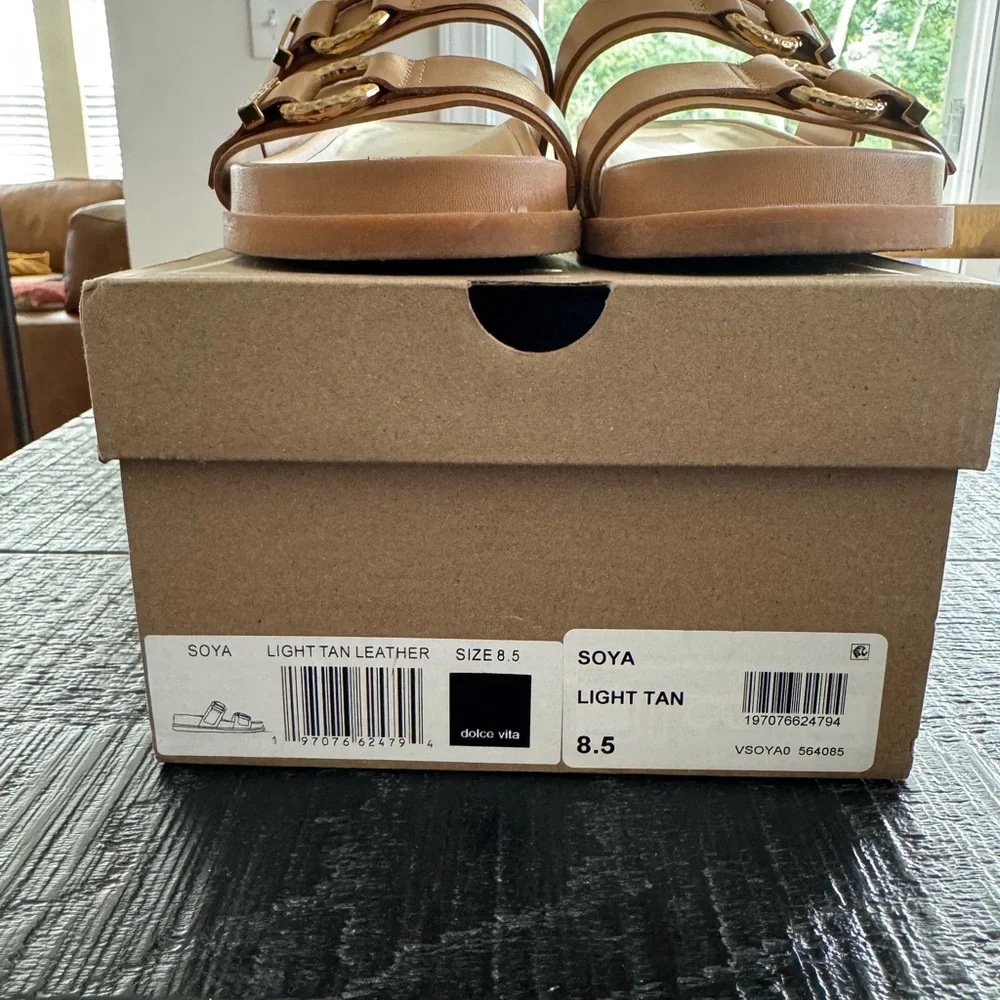 Dolce Vita Soya Tan Leather Sandals - Picture 2 of 4